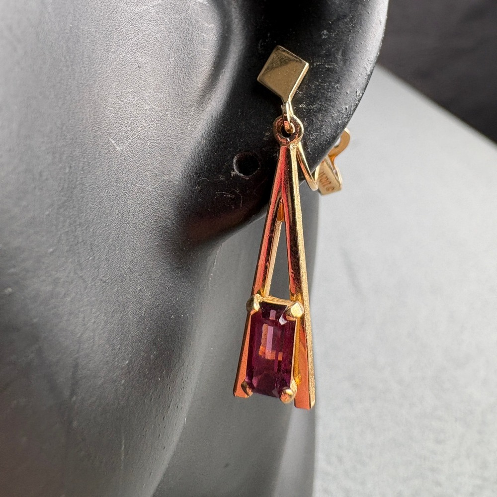 Avon Vintage Gold Tone Purple Rhinestone Geometric Art Deco Clip On Earrings
